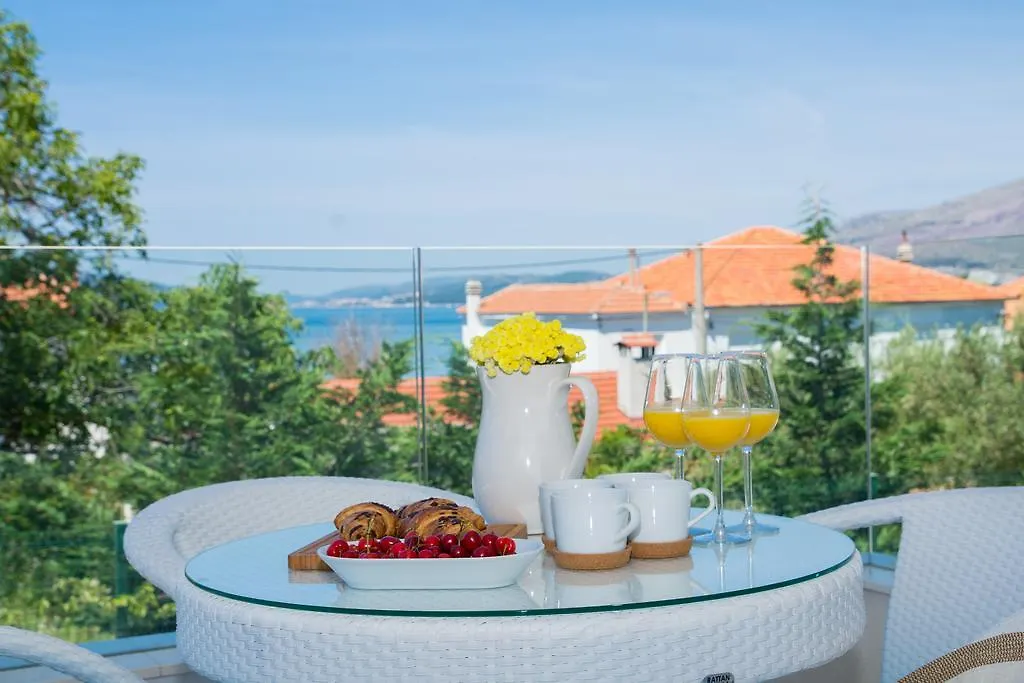 Apartments Soho Трогир